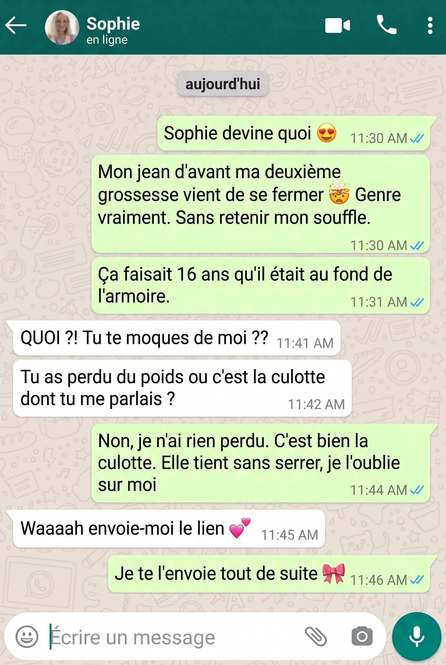 Capture d'une conversation entre deux amies : Camille annonce que son jean d'avant sa deuxième grossesse vient de se fermer après seize ans, et explique que c'est la culotte gainante, pas une perte de poids.